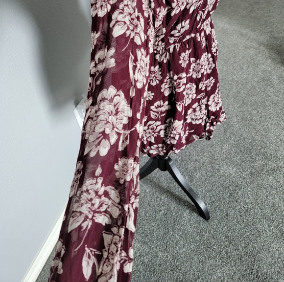 NWT! Sexy Floral Romper - Picture 6 of 6